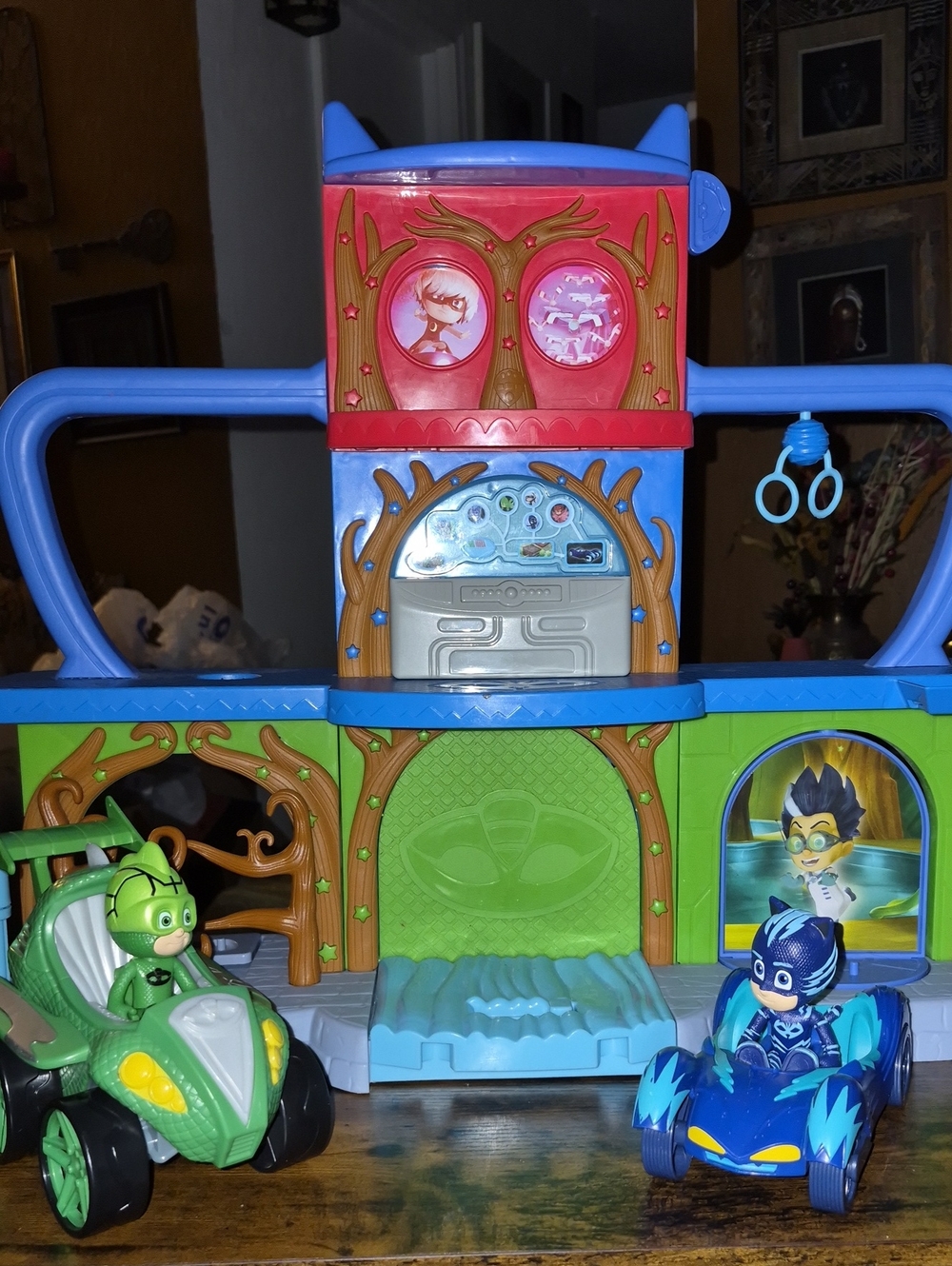 PJ Masks Headquarters With Light and Sound